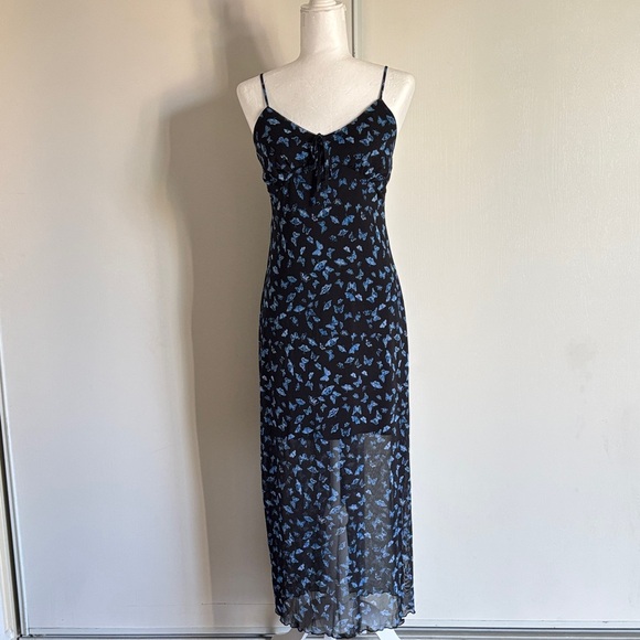 No Comment Dresses & Skirts - Chic Black and Blue Midi Dress